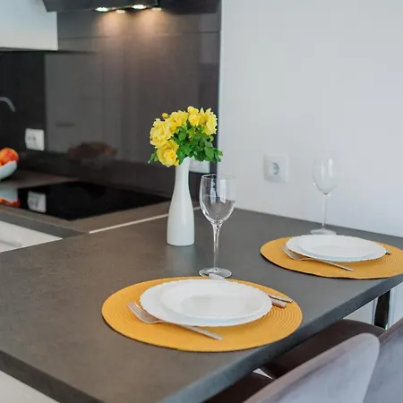 Sunny Flower Apartment Zadar